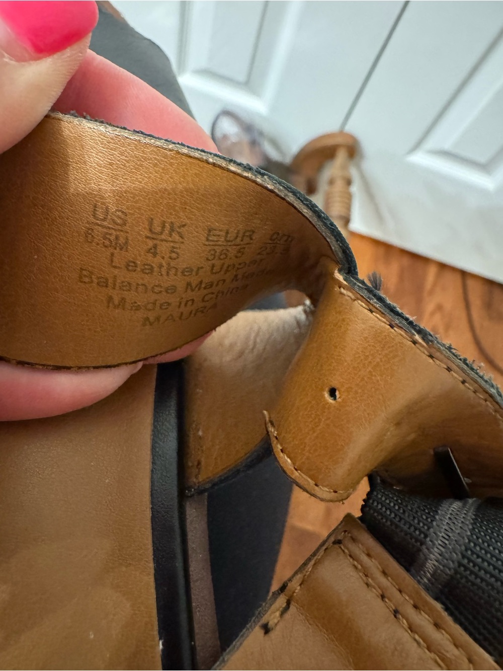 Franco Sarto Black Wide-Strap Leather Sandals - Picture 5 of 5